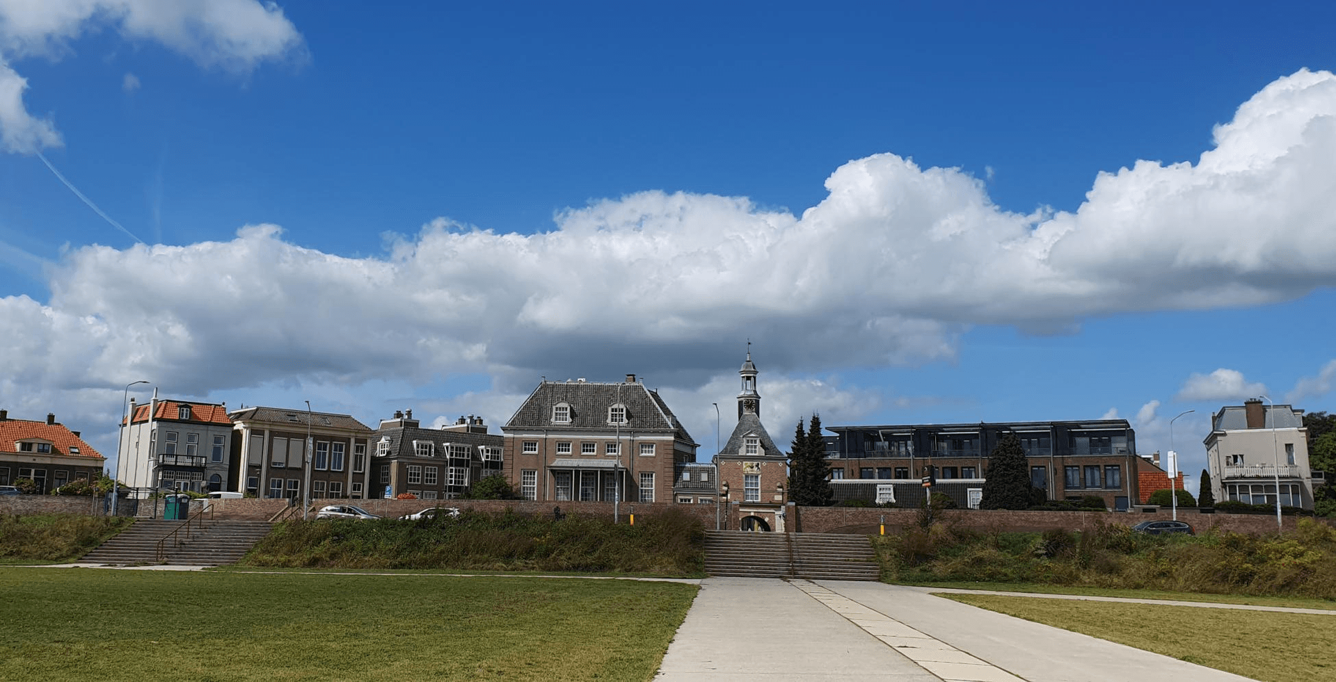 Weer parkeren op de Waalkade