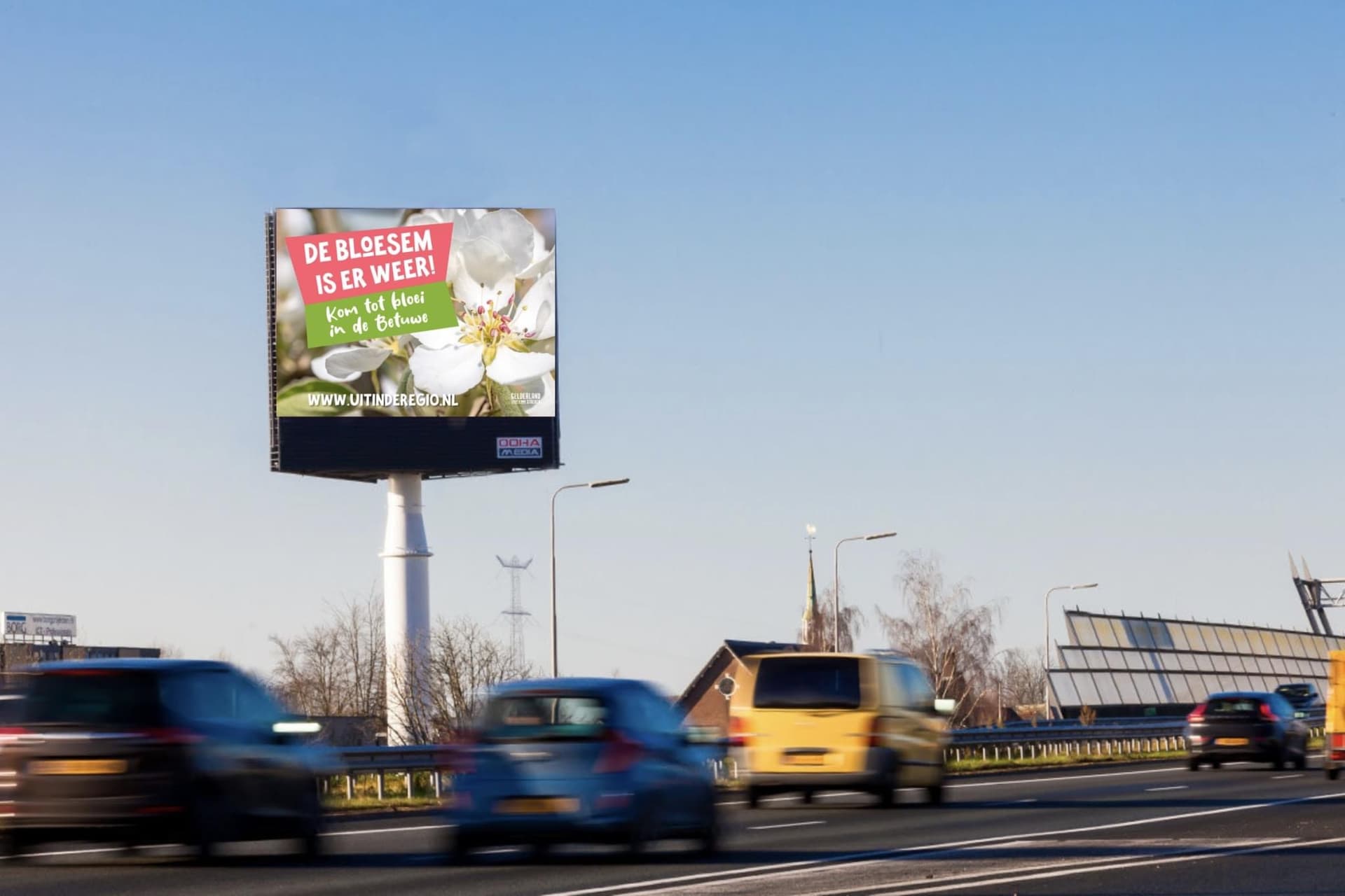 Mobiel in Tiel foto 1