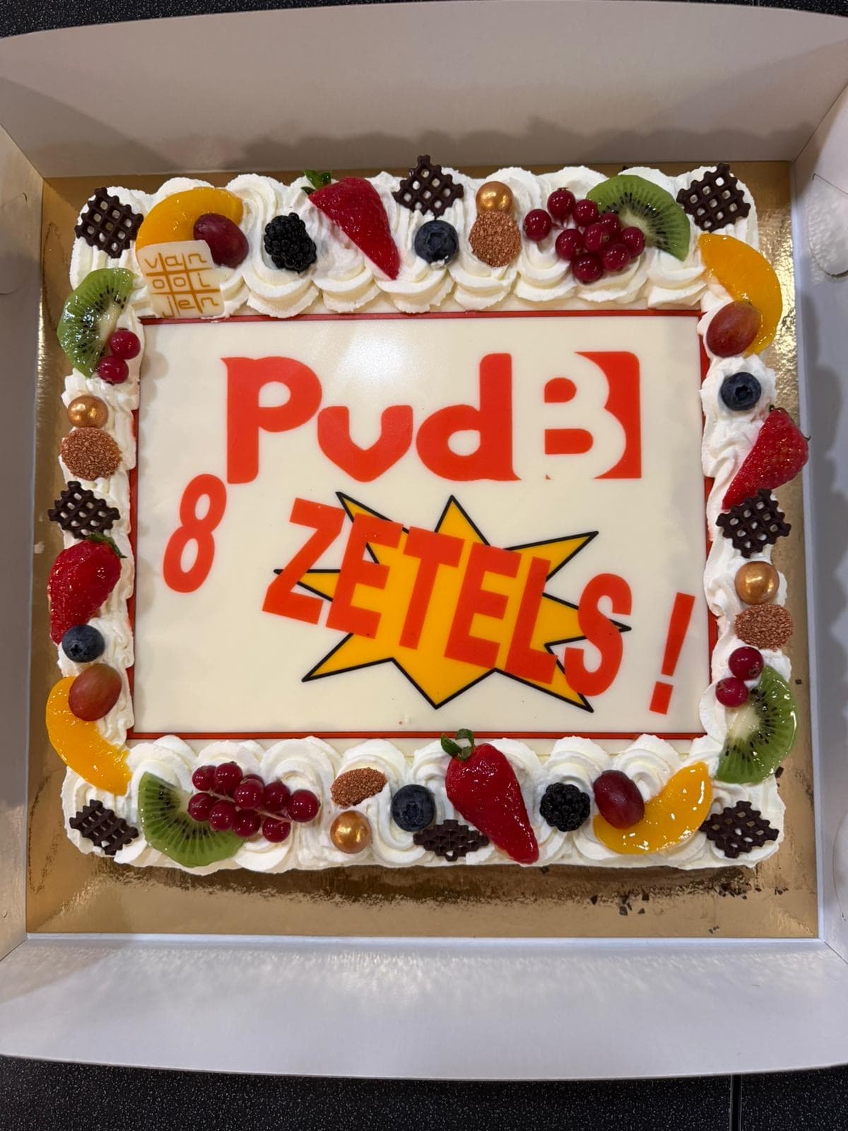 PvdB viert verkiezingswinst - van 7 naar 8 zetels